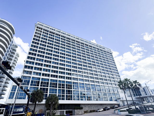 Castle Beach Club  photo 2